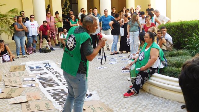 ate-asamblea-casa-gobierno-contratos