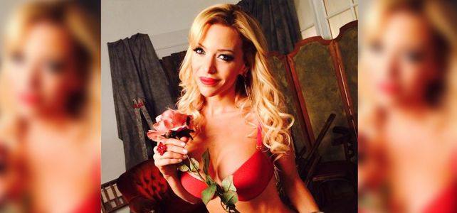 ¡Dado vuelta estás vos! Evangelina Anderson hace yoga con esta foto hot