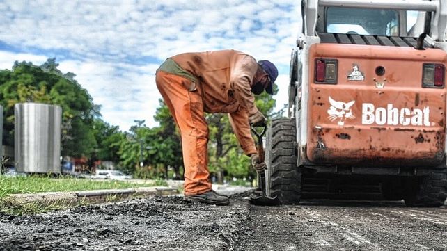 Trabajos de bacheo en la ciudad de Santa Fe