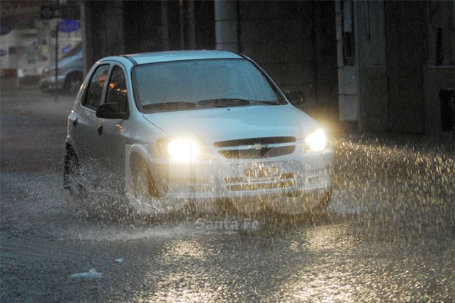 La térmica llegó a los 40° y hay alerta por tormentas fuertes en la región