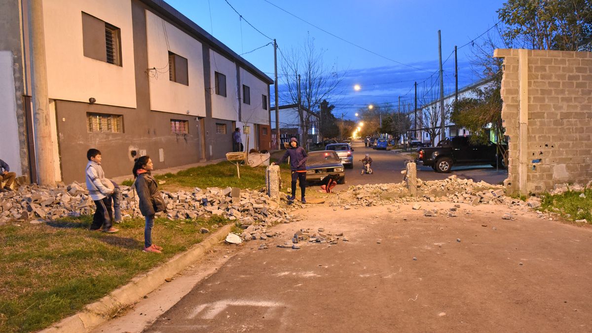 Cuando los vecinos actúan ante la falta de respuesta estatal