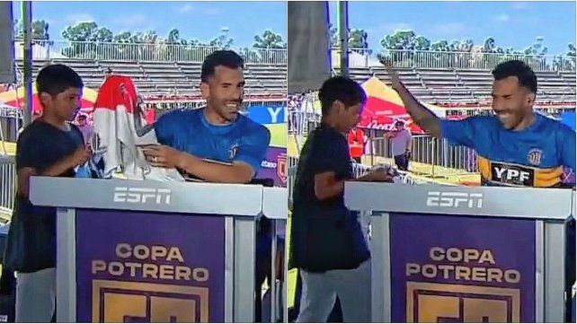 Carlos Tevez se negó a firmarle una camiseta a un niño porque era de River Plate.
