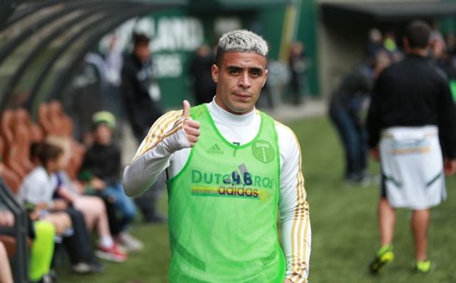 Brian Fernández le habría dado el sí a Colón