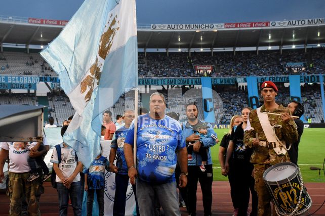 Homenaje a los héroes de Malvinas en el Mario Alberto Kempes