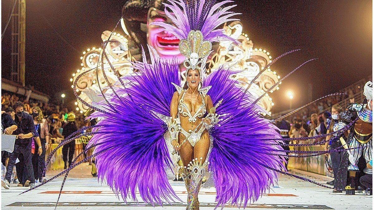 El Carnaval del País acelera el ritmo de Gualeguaychú