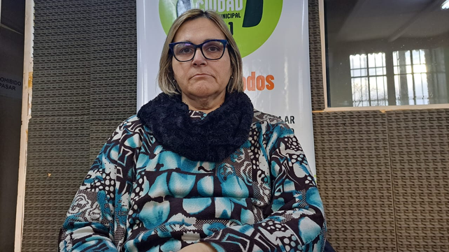 Débora Cieri es la mamá de la nena que denunció abusos por parte de Pedro Ortíz mientras cursaba 6 y 7 grado. En 2018 y 2019.