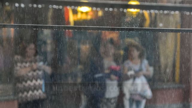 Nuevo alerta a corto plazo por lluvias intensas con ráfagas