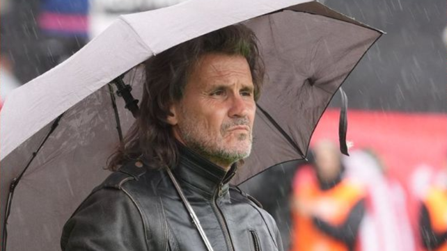 Rubén Darío Insúa es el entrenador de Barracas Central, que no logra salir del fondo.