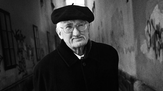 Jürgen Habermas.