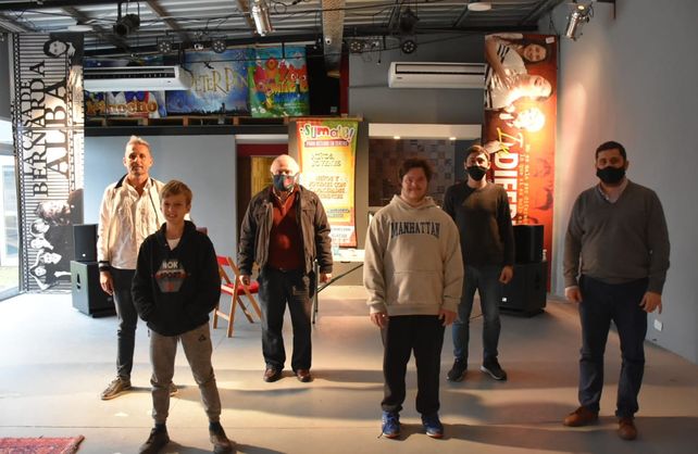 Lifschitz y Garibaldi visitaron en barrio Centenario el flamante Centro Cultural MABA
