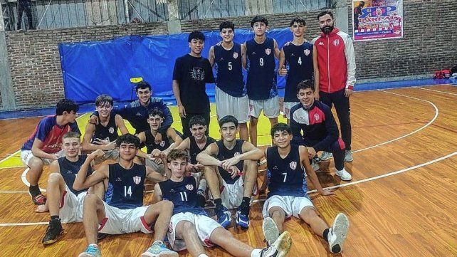 Unión ganó sus dos partidos en el Coloso del Lago y es uno de los invictos del Regional U15.