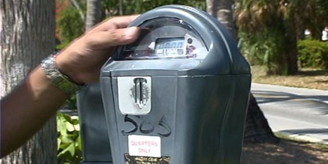 Un solitario ladr&oacute;n se rob&oacute; 90 parqu&iacute;metros de Nueva York
