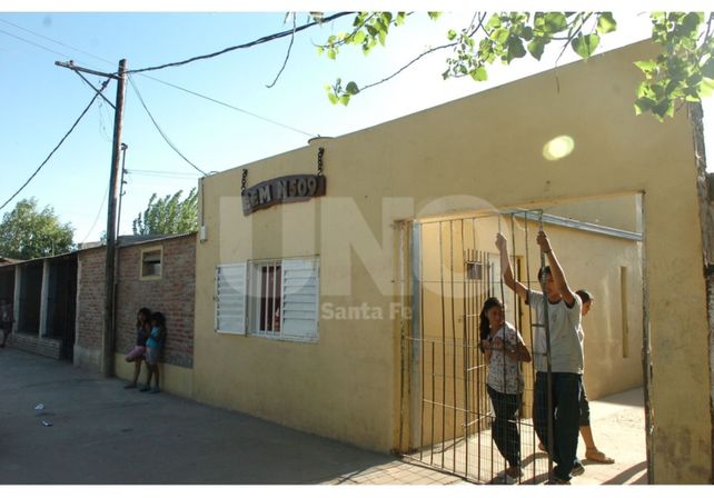 De prestado. Hasta este año las clases se dictan en el viejo edificio de la escuela primaria / Foto: José Busiemi - Uno Santa Fe
