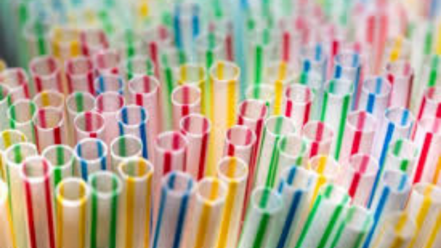 Día mundial sin sorbetes: piden que se cumpla la ordenanza que prohíbe su entrega