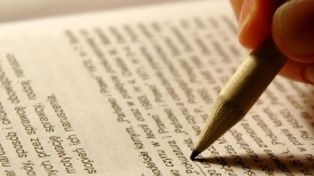 Organizan un taller literario para docentes y estudiantes en la UCSF