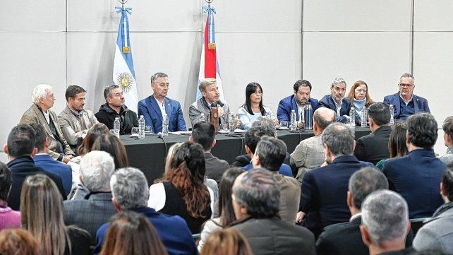Frigerio defendió las reformas de su gestión y pidió a su equipo profundizar el rumbo del gobierno.