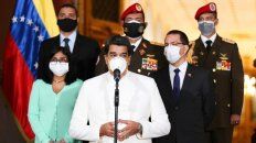Maduro y la cúpula de su gobierno. Los amigos del gobierno fugaron más de 10 mil millones de dólares malhabidos. Maduro y la cúpula de su gobierno. Los amigos del gobierno fugaron más de 10 mil millones de dólares malhabidos.