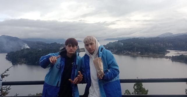 La luminosa segunda vida de Thiago Chaparro, el adolescente que cayó desde un sexto piso en Bariloche