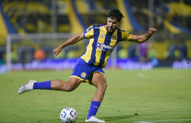 Facundo Mallo no juega desde la cuarta fecha, en el empate canalla contra Aldosivi.