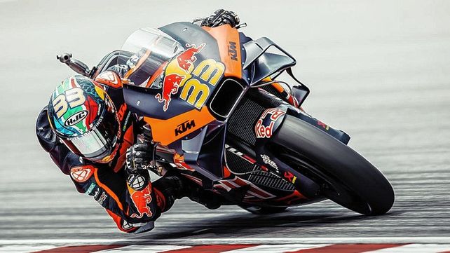 MotoGP: Brad Binder lideró los ensayos en Malasia