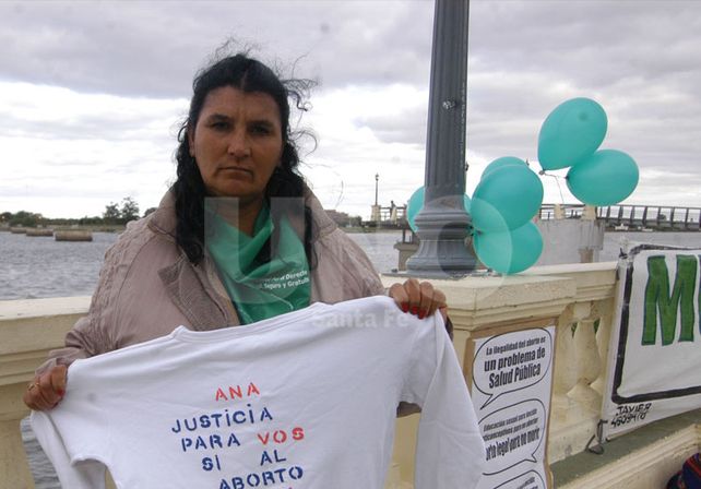 Norma y Aroldo. Los papás de la joven que murió a los 19 años esperan la decisión de la Justicia santafesina. UNO de Santa Fe/José Busiemi