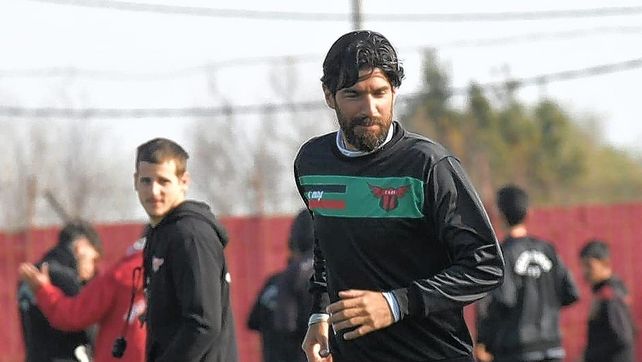 Sebastián Abreu dejó de ser DT y jugador de Boston River