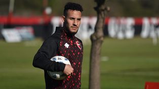 Fernando Cardozo llegó a Newells, entrenó una vez y al otro día debutó con un gol en el amistoso en Varela.