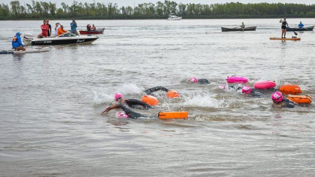 Durante la Travesía del Paraná el río se mostró planchado