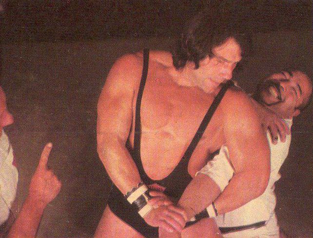 Murió El Ancho Peucelle, uno de los luchadores buenos de la troupe de Karadagian