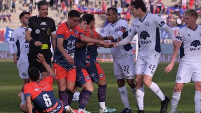 Pablo Echavarría en los cuartos de final de Copa Argentina. Aquella vez fue la antítesis de Piero Maza en Racing -Flamengo.