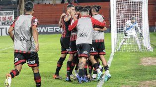 Patronato festejó ante su gente.