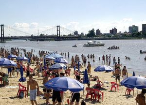 Se busca intensamente a un joven en la Laguna Setúbal