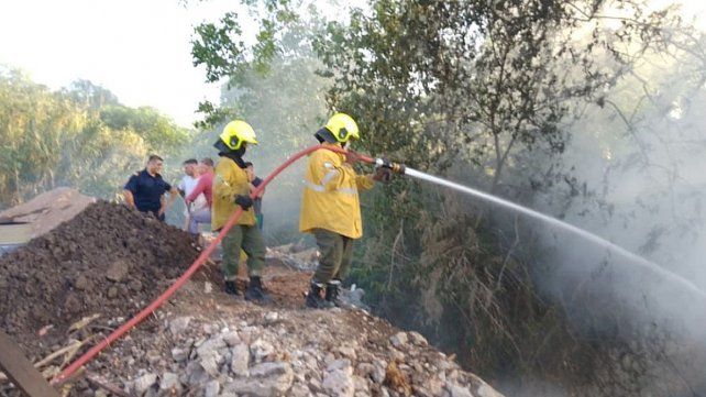 Repudio de los bomberos voluntarios de Paraná y el país al viceministro de Ambiente