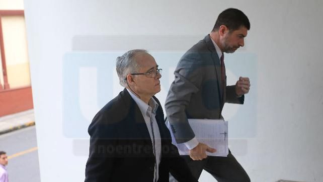 El valiente testimonio de dos curas dejó aún más complicado a Justo Ilarraz