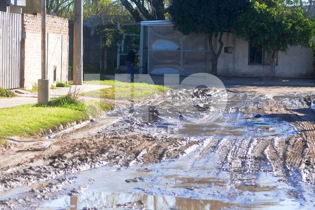 Transitar por barrio Los Troncos es toda una odisea