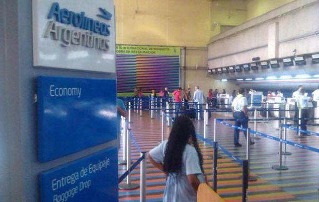 Venezuela suspende la venta de pasajes de Aerolíneas Argentinas