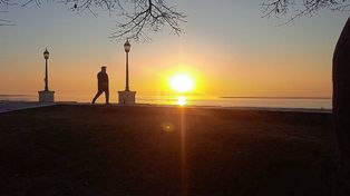Sol en el cielo en el arranque de lunes para la ciudad de Santa Fe
