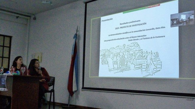 Investgiación. La investigadora y docente Analía Dávila presentó en conferencia de prensa los resultados preliminares del trabajo realizado.