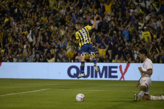 Central venció a Estudiantes y la fiesta canalla la desató el gol de Marco Ruben