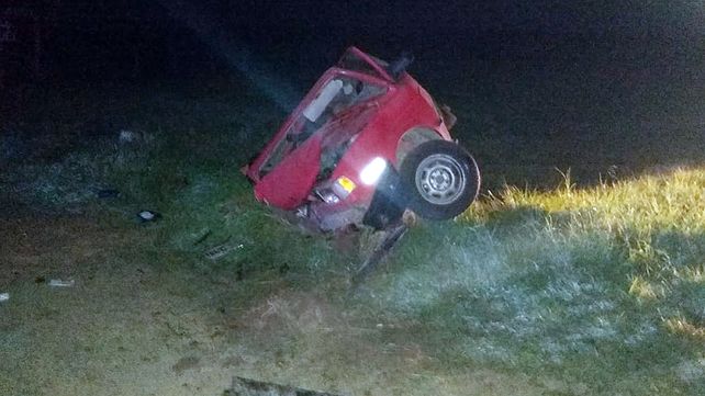 Un hombre de Colonia Avellaneda falleció este por el vuelco de la camioneta.