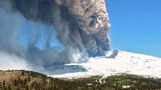Evacuaciones en Chile y Neuquén por actividad del Copahue