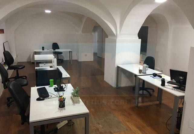 Las lujosas oficinas de prensa. Foto UNO Diego Arias.&nbsp;