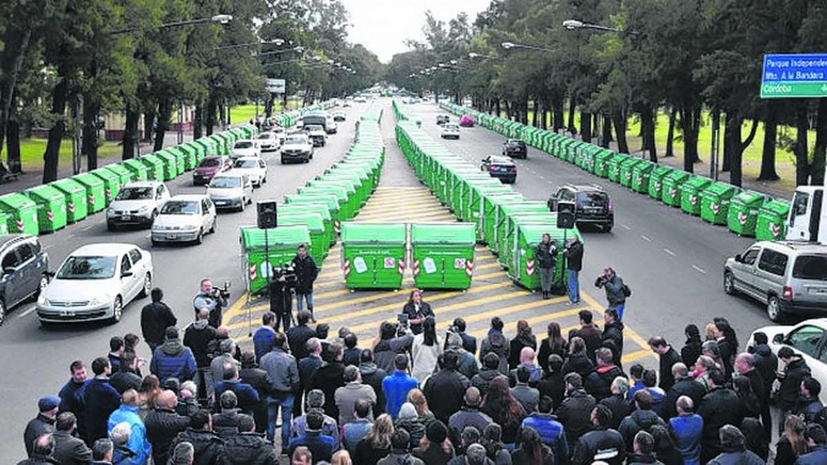 Mil contenedores para mejorar la higiene en diez barrios del sur