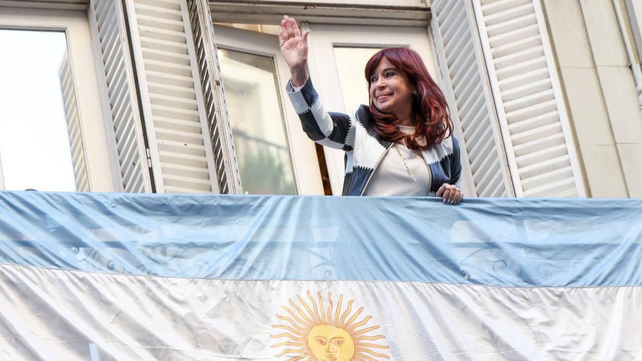Cristina Kirchner fue operada de apendicitis y evoluciona favorablemente