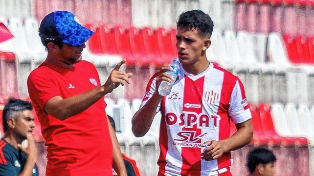 Marcelo Mosset incluyó a varios juveniles en la lista de concentrados de Unión para recibir a Belgrano.