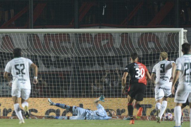 Hace nueve partidos que Colón no logra mantener el arco invicto. Hace nueve partidos que Colón no logra mantener el arco invicto.