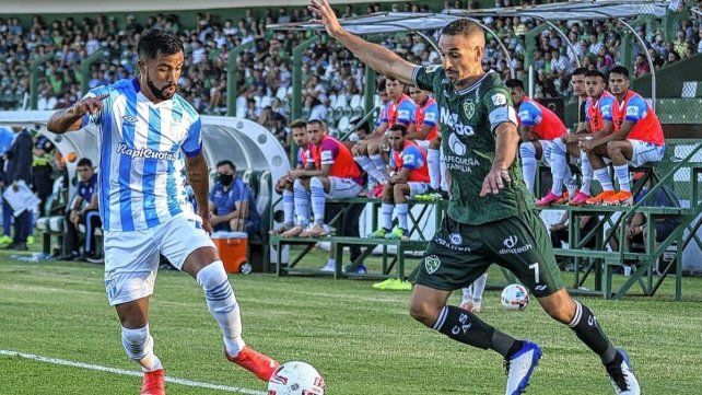 Atlético Tucumán defiende el invicto y la punta ante Sarmiento