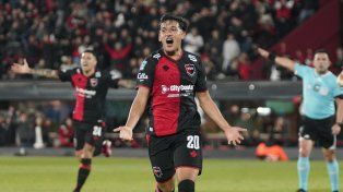 Al final, el pibe Guch no se pierde ningún partido en Newells