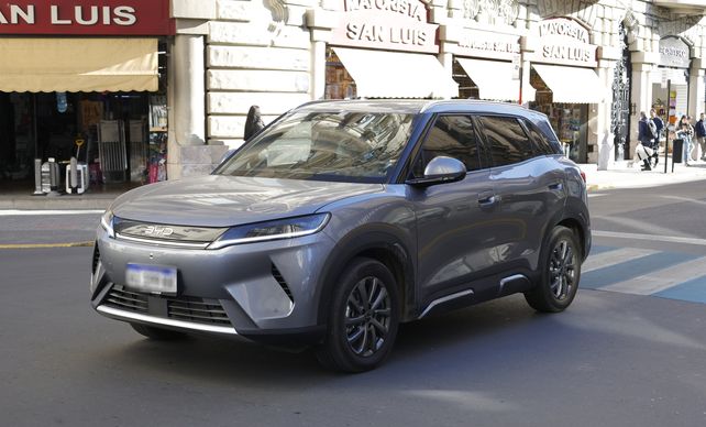 Los autos chinos comenzaron a marcar presencia en las calles de Rosario.