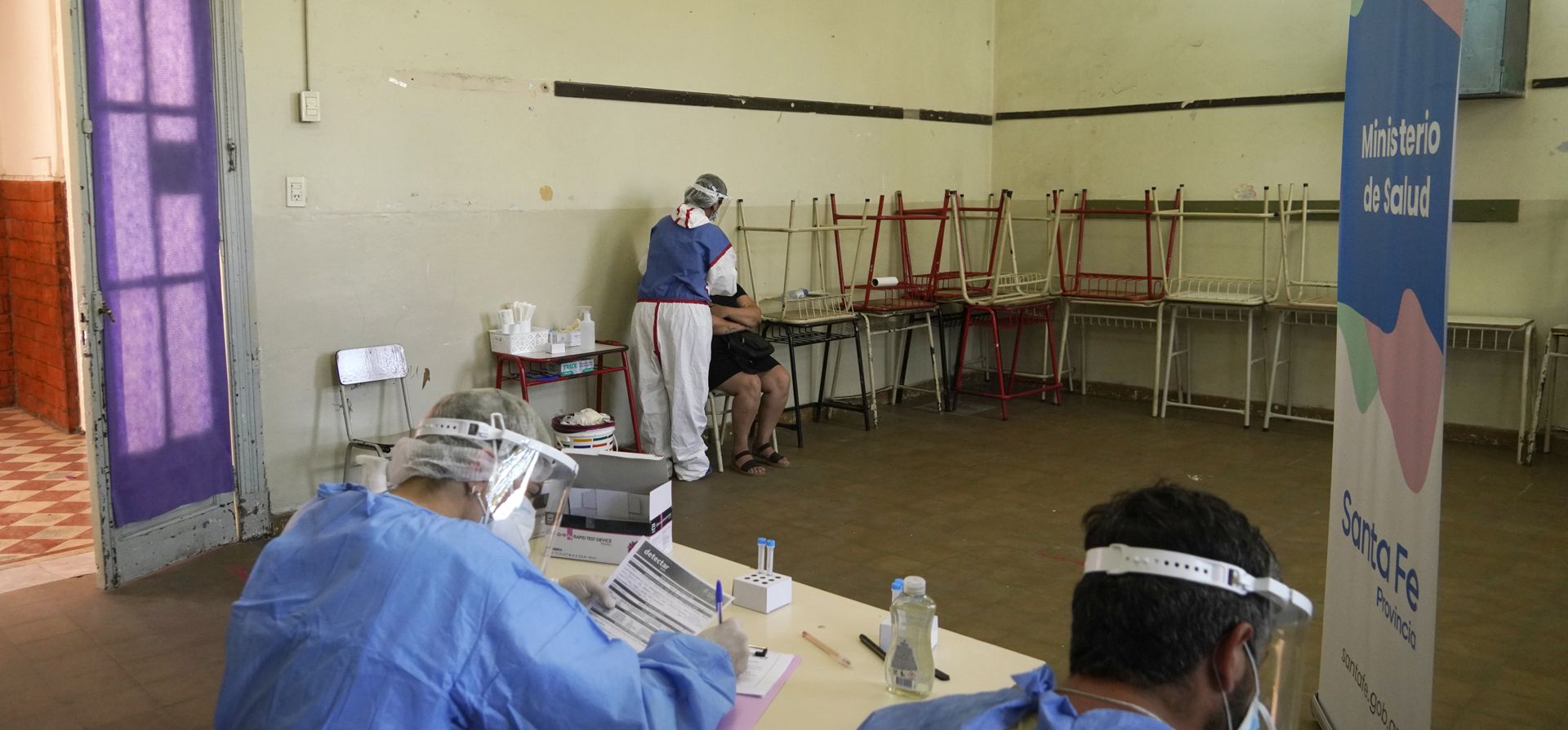 Nuevo centro de testeos para coronavirus, en la zona norte de Rosario. Se trata de la escuela Nº69